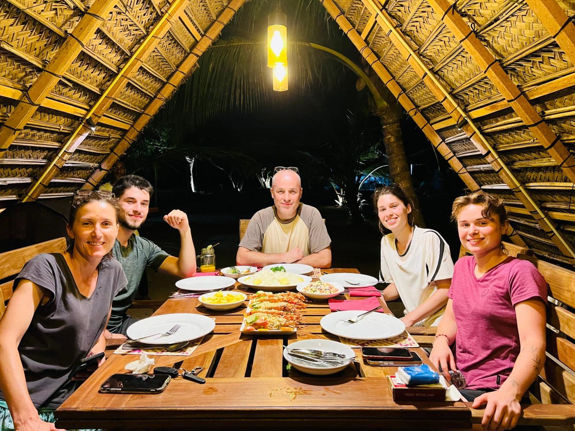 Kingfisher Beach Resort-Yala Kirinda  Eksteriør bilde